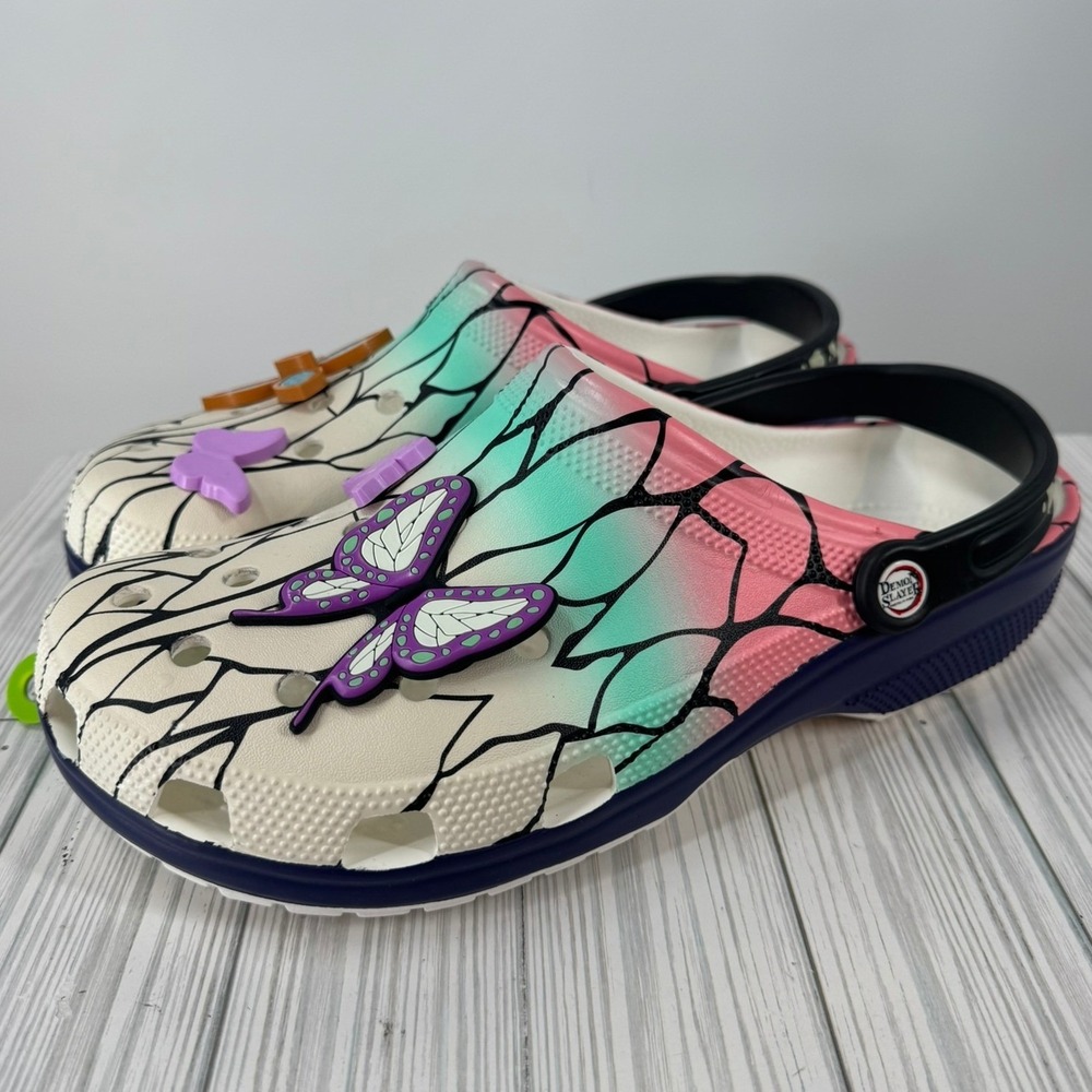 Crocs x Demon Slayer Classic Clog Shinobu Kocho Men's Size 11 Sandal 211412-90H - Picture 1 of 11